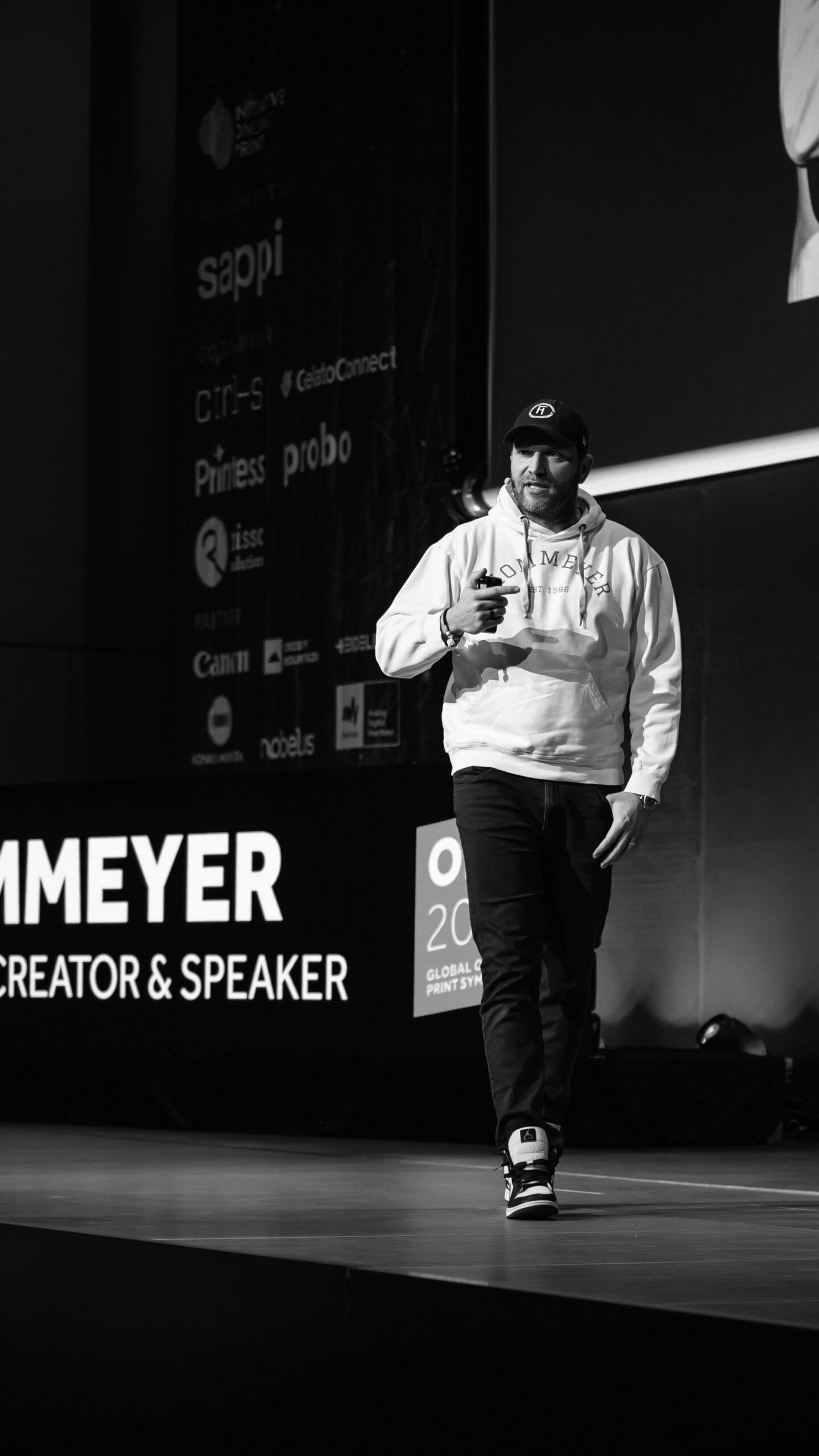 Florian Hommeyer auf der Bühne